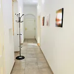 Royal Road Ii Apartman *