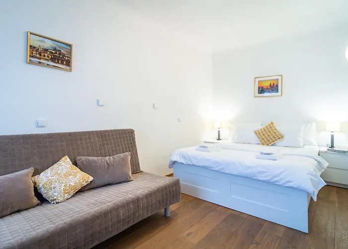 Apartment Royal Road Ii *